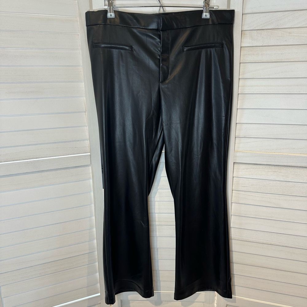 🚨FINAL SALE🚨 Zara Black Faux Leather Flare Pants